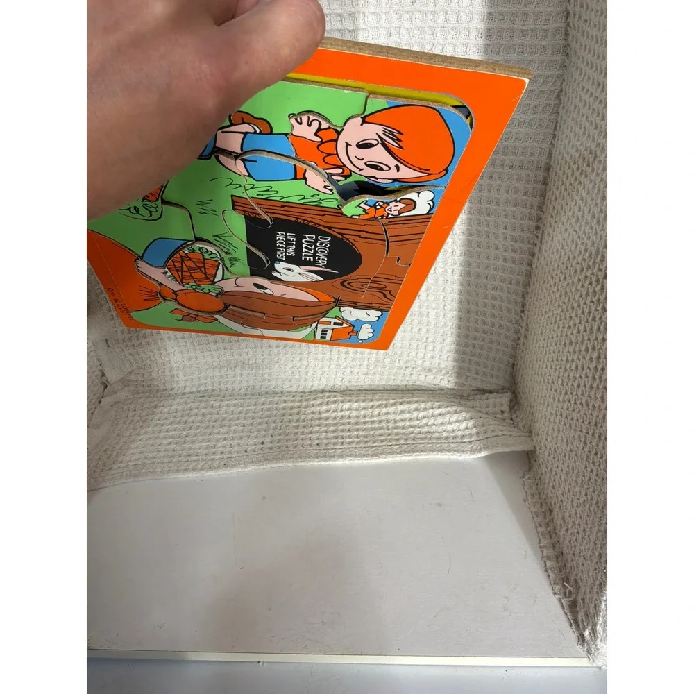 Vintage Kids Connor Toy Discovery Puzzle OS Orange 1976 No. 8470-3 Bunny Garden